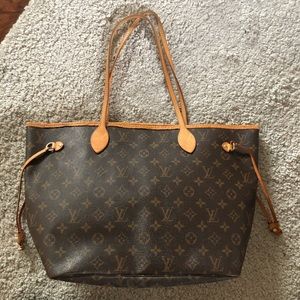 Authentic Louis Vuitton monogram mm neverfull